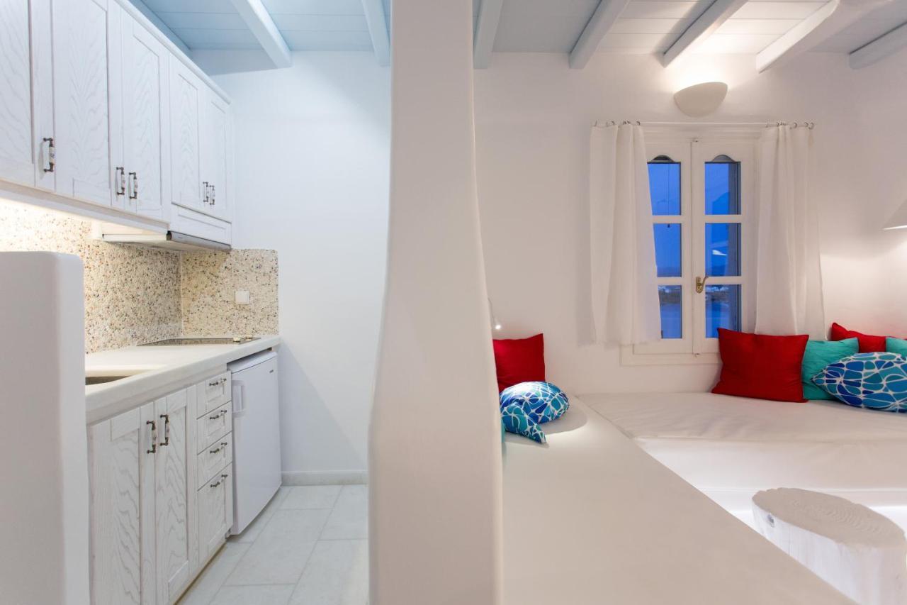 Naxian Riviera Exclusive Seafront Suites, Junior Suite Agios Prokopios  Buitenkant foto